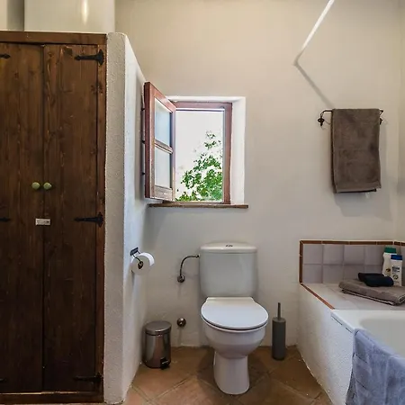 Casa Mundo - 16th Century Traditional White With Pool Holiday home Pinos del Valle